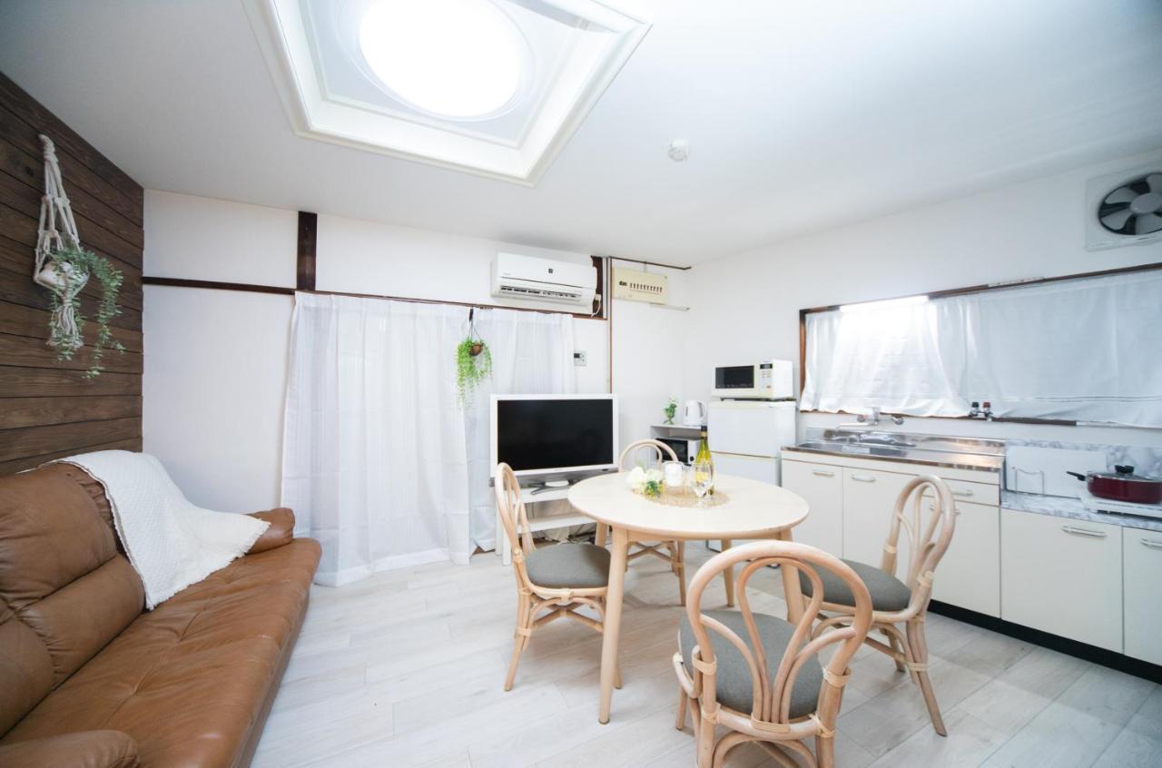 Very Convenient To Kyosera Dome 오사카 외부 사진